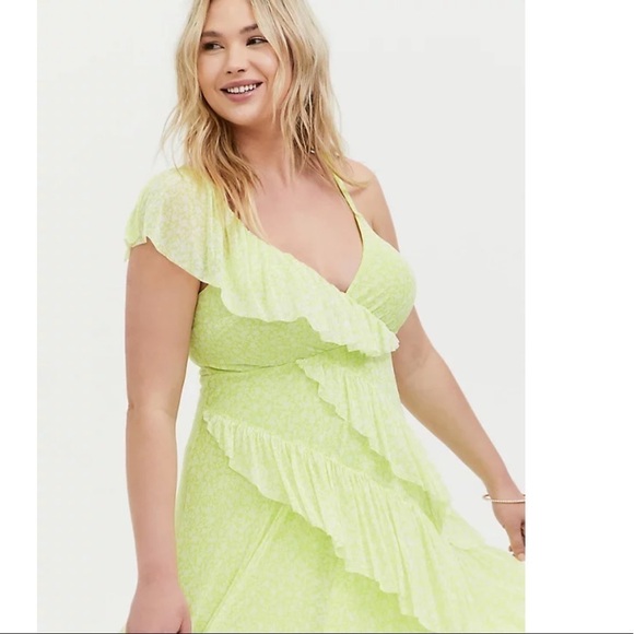 torrid Dresses & Skirts - Torrid size 2 NEON YELLOW MESH FLORAL RUFFLE MIDI DRESS